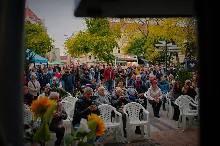 Sugárveszély koncert fotók 2026.10.24. – 45. kép