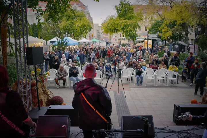 Sugárveszély koncert fotók 2026.10.24. – 49. kép