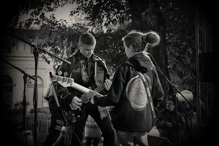 Sugárveszély koncert fotók 2026.10.24. – 53. kép