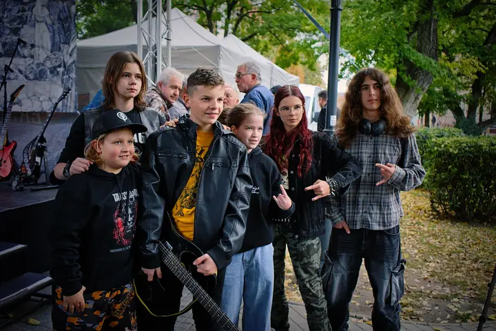 Sugárveszély koncert fotók 2026.10.24. – 60. kép
